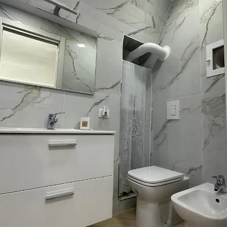 Dimorando Su Una Stella Apartment Naples